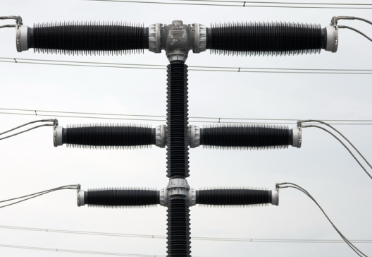 Workshop Aplicación de resistencia de pre-inserción en la energización de línea de transmisión en ATPDraw